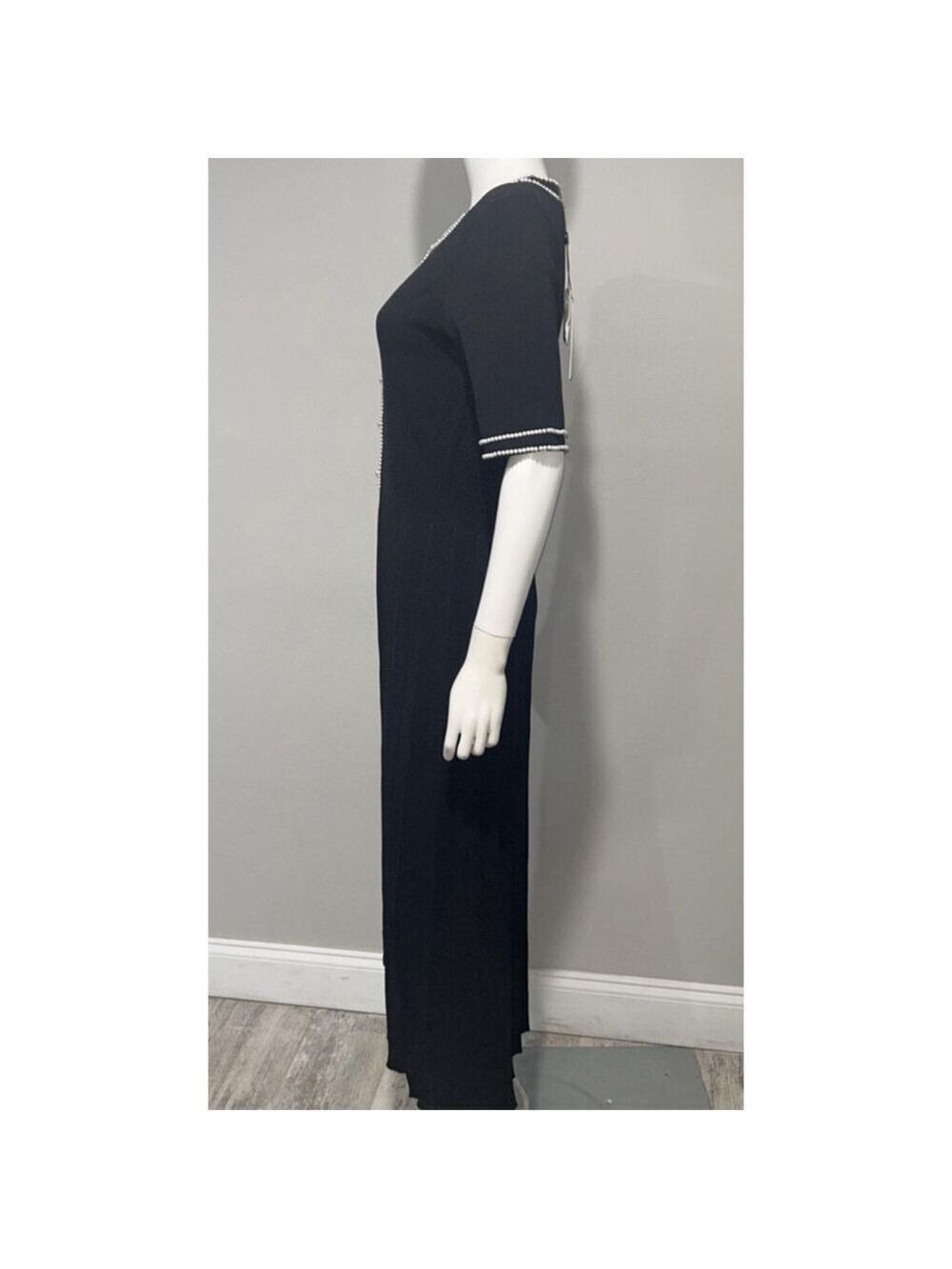 Elie Tahari Leona Black Knit Sweater Dress with Pearl Embellishments. Size M - Picture 9 of 13
